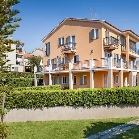 Borgo Della Rovere アパート *